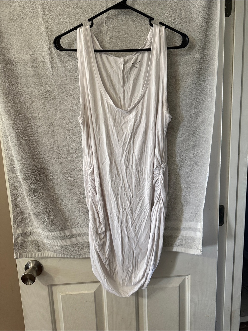 Lane Bryant White Sleeveless V-Neck Tunic